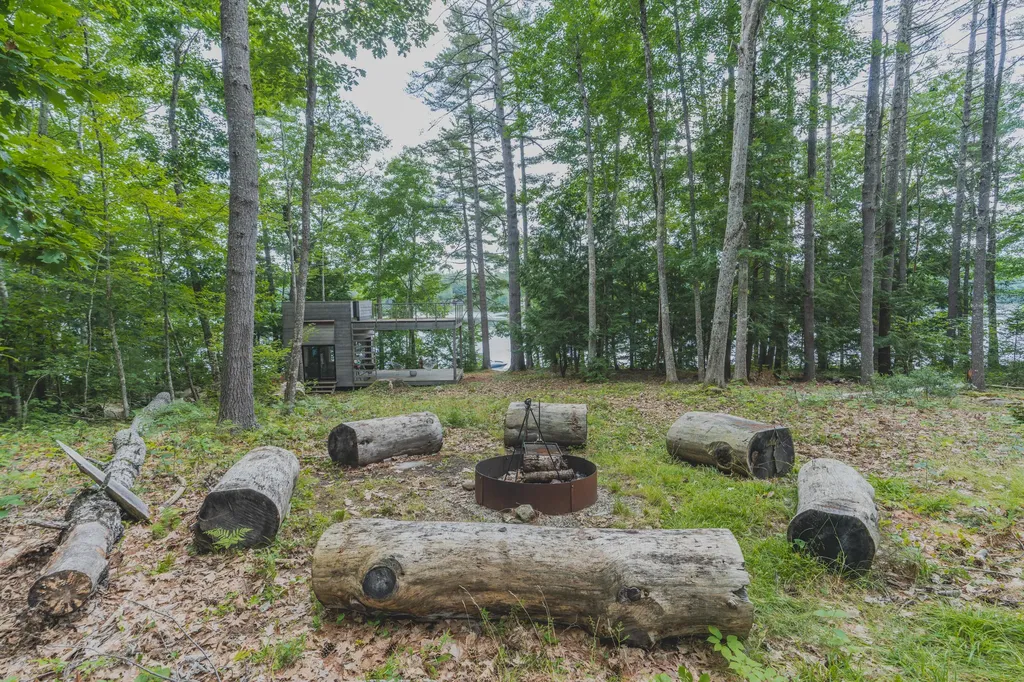 25 Sunset Drive Somerville ME 04348