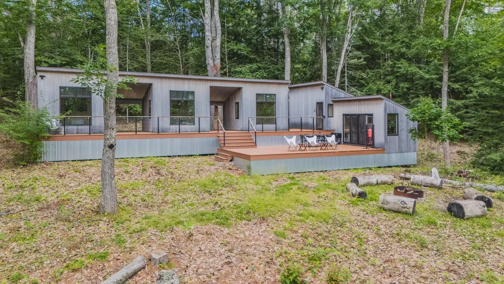 25 Sunset Drive Somerville ME 04348