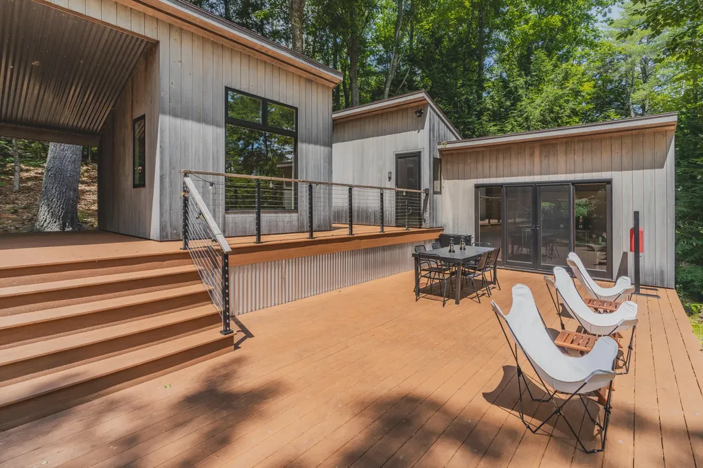 25 Sunset Drive Somerville ME 04348