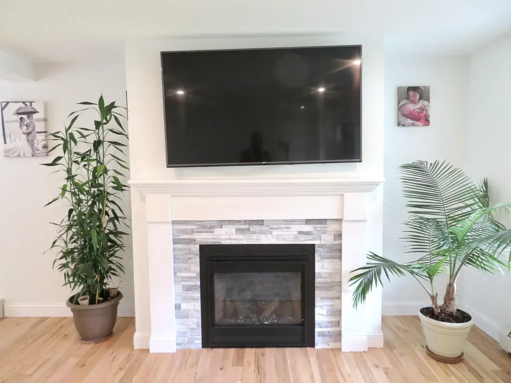 13 Maysens Way Windham ME 04062