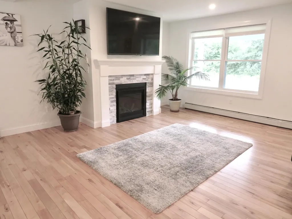 13 Maysens Way Windham ME 04062