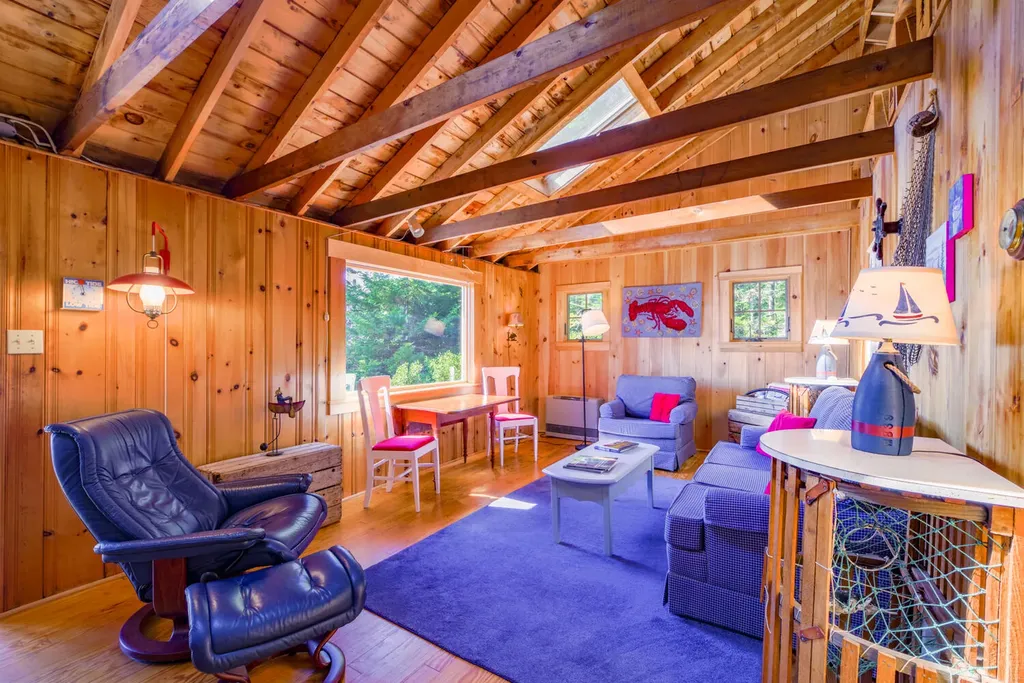423 Martin Point Road Friendship ME 04547