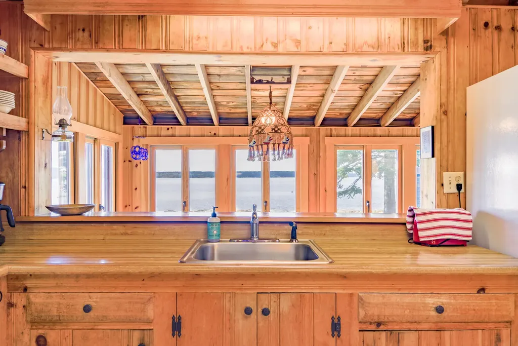 423 Martin Point Road Friendship ME 04547