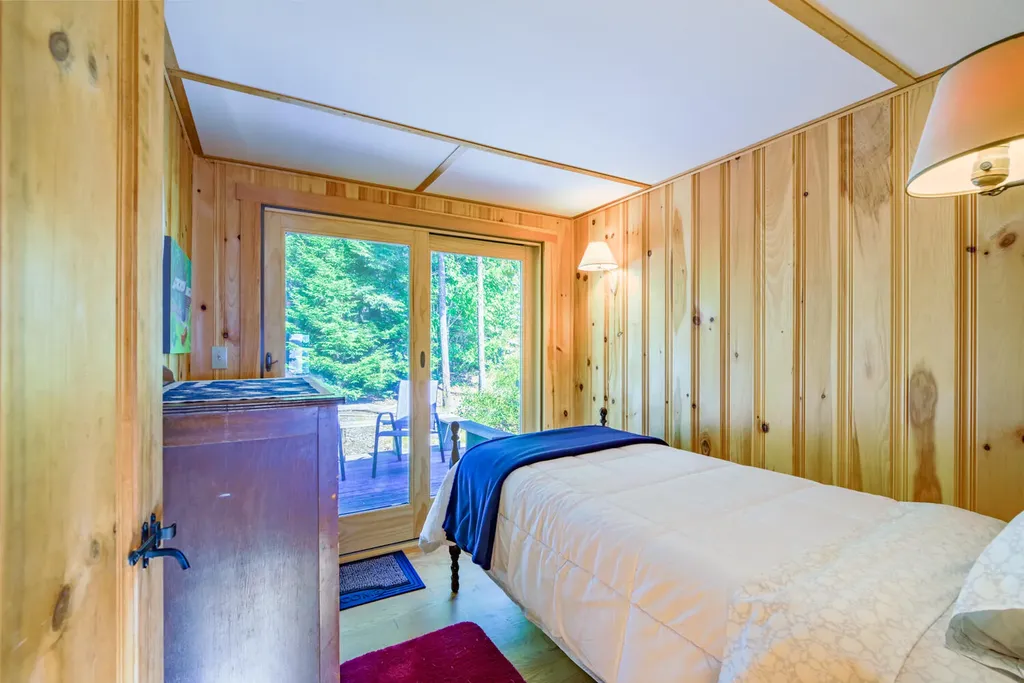 423 Martin Point Road Friendship ME 04547