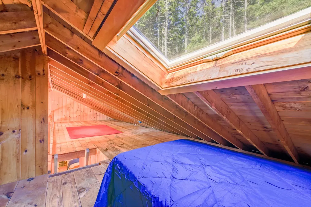 423 Martin Point Road Friendship ME 04547