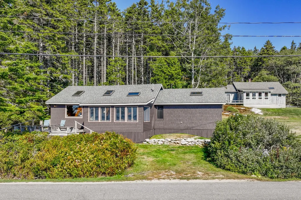 423 Martin Point Road Friendship ME 04547