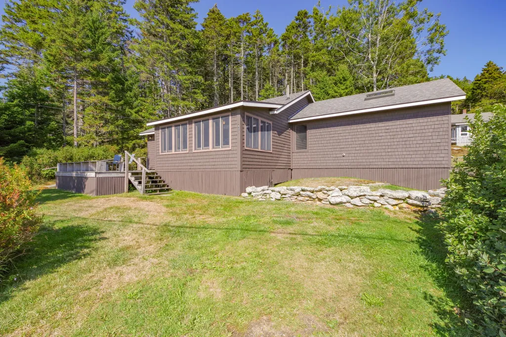423 Martin Point Road Friendship ME 04547