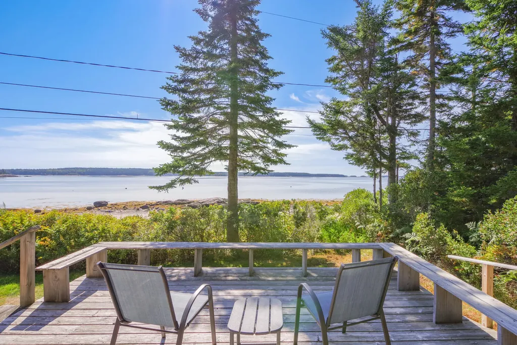 423 Martin Point Road Friendship ME 04547