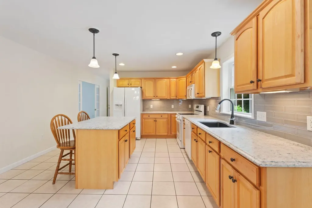 18 Briarwood Drive New Gloucester ME 04260