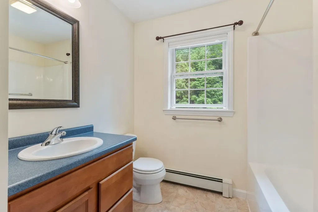 18 Briarwood Drive New Gloucester ME 04260