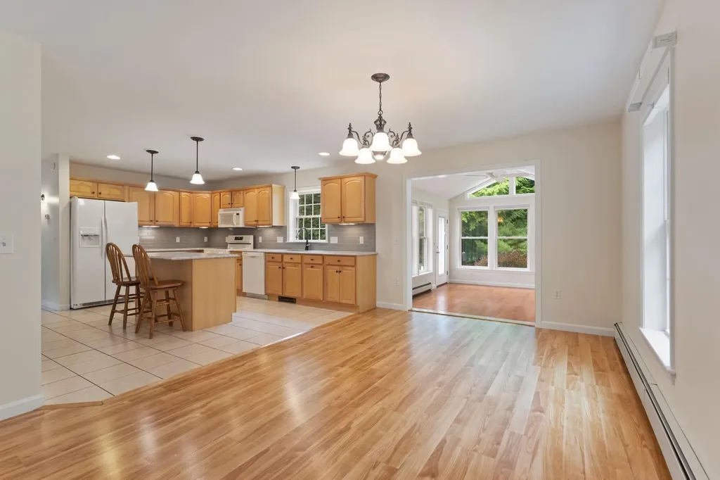 18 Briarwood Drive New Gloucester ME 04260