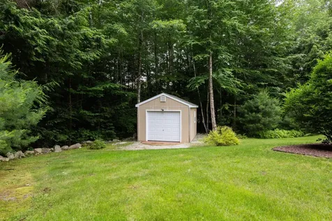 18 Briarwood Drive New Gloucester ME 04260