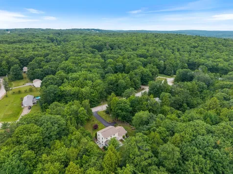 18 Briarwood Drive New Gloucester ME 04260