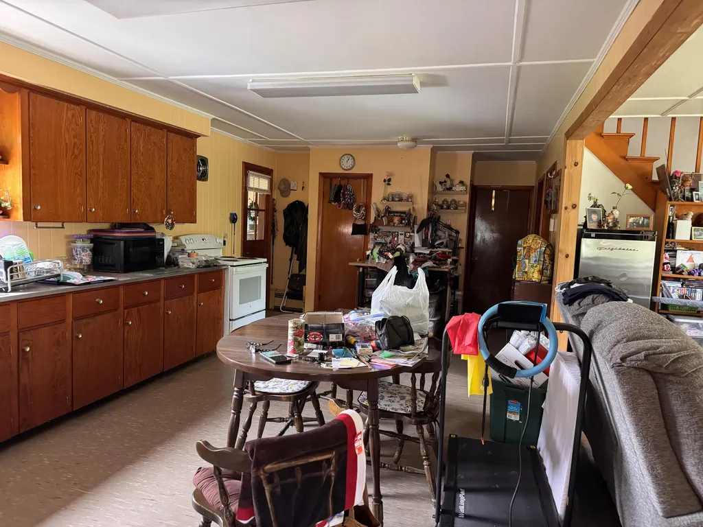 2 Barnet Avenue Waterville ME 04901