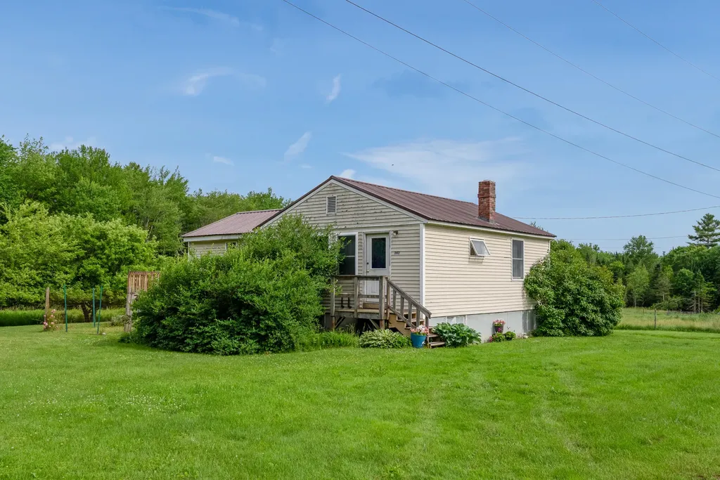 343 Luce Road Readfield ME 04355