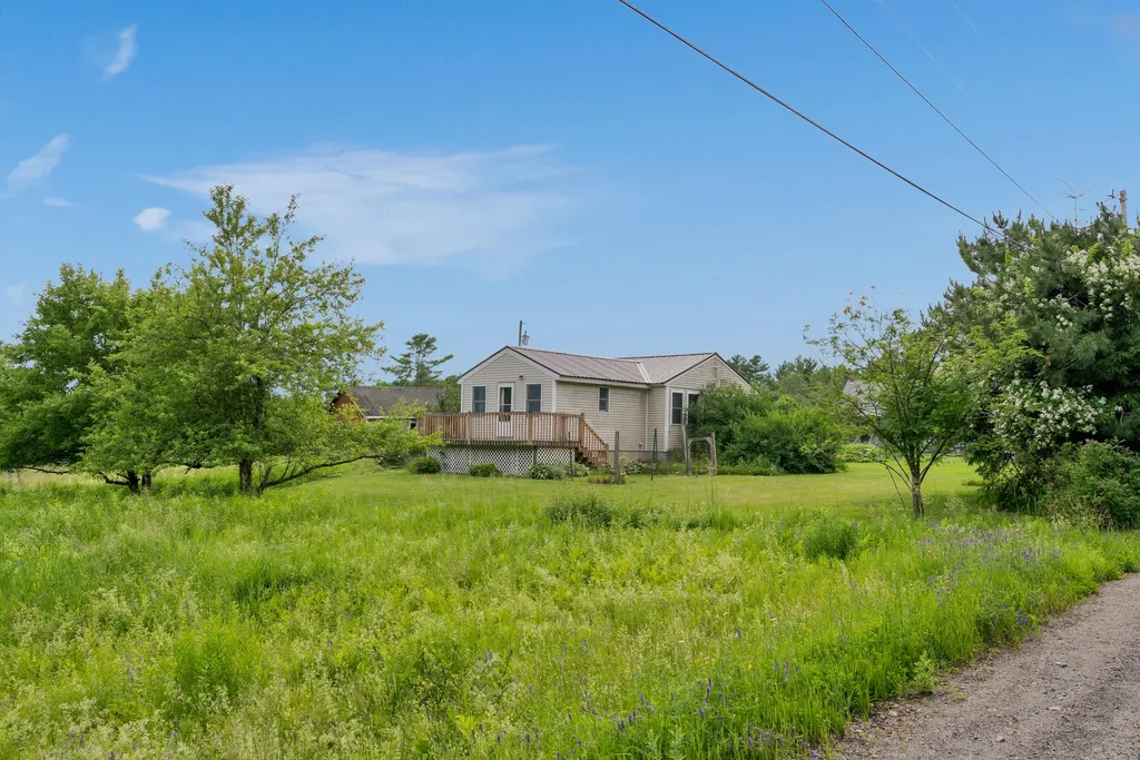 343 Luce Road Readfield ME 04355