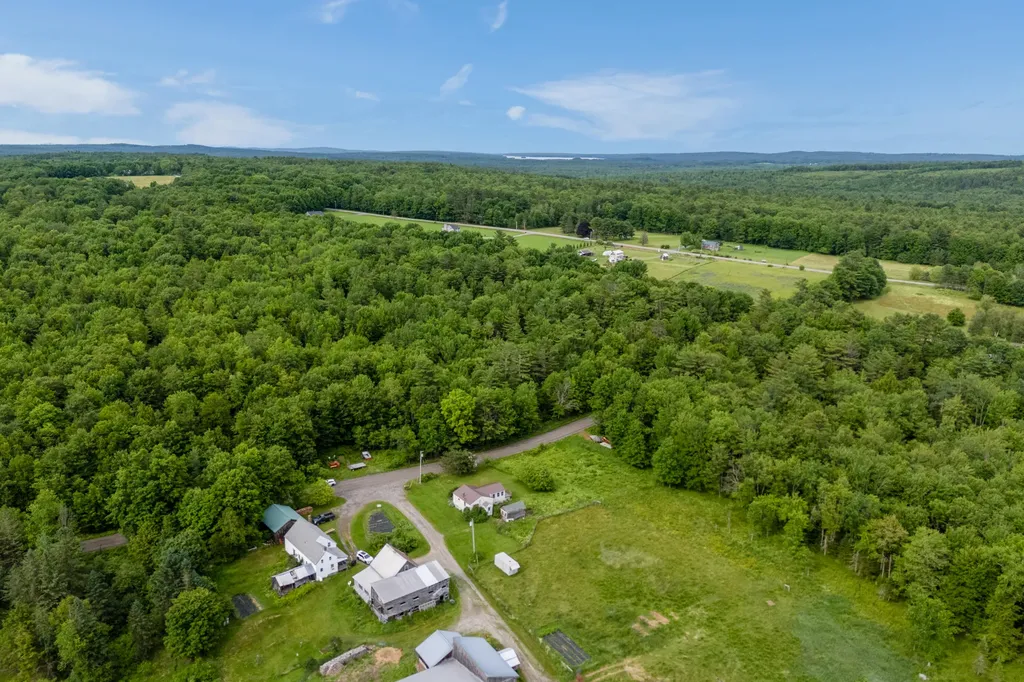 343 Luce Road Readfield ME 04355