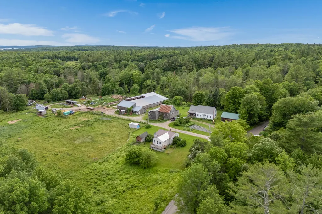 343 Luce Road Readfield ME 04355