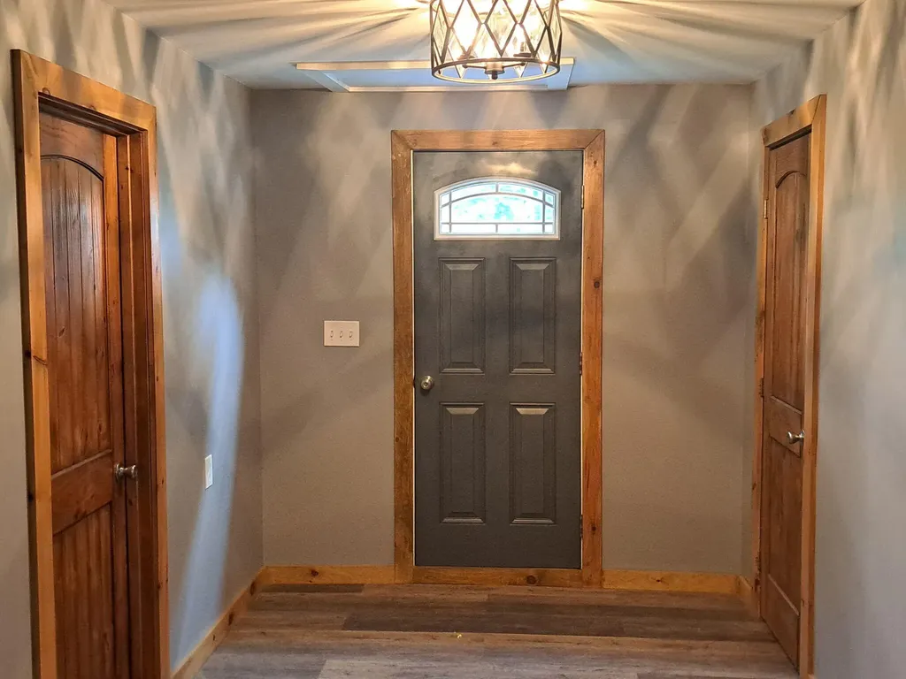 168 Pittsfield Avenue Palmyra ME 04965