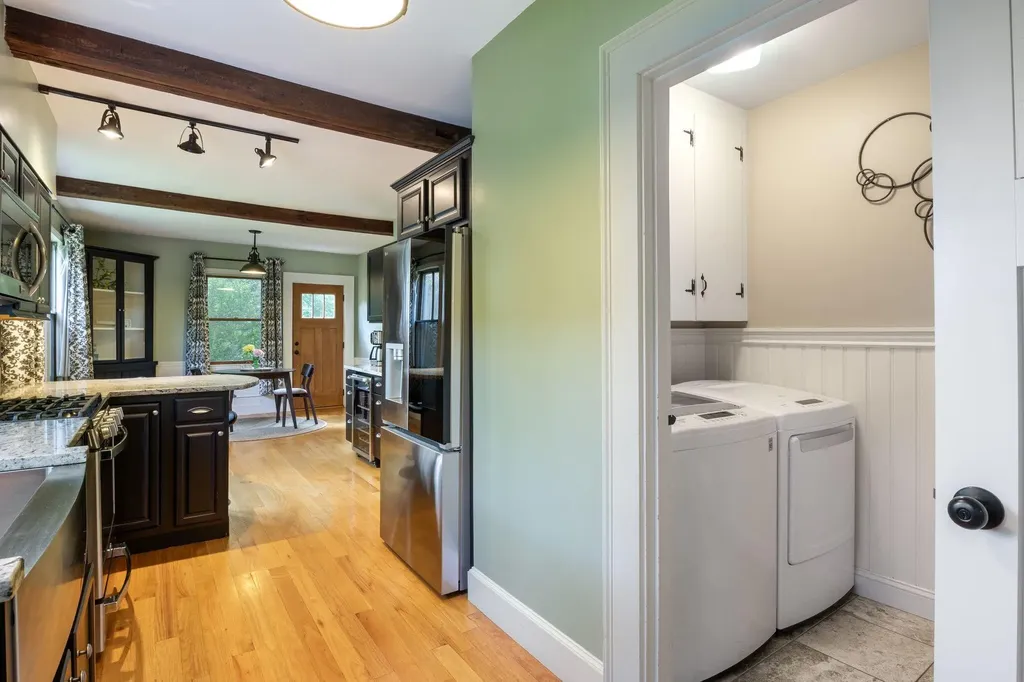23 Queen Street Gorham ME 04038