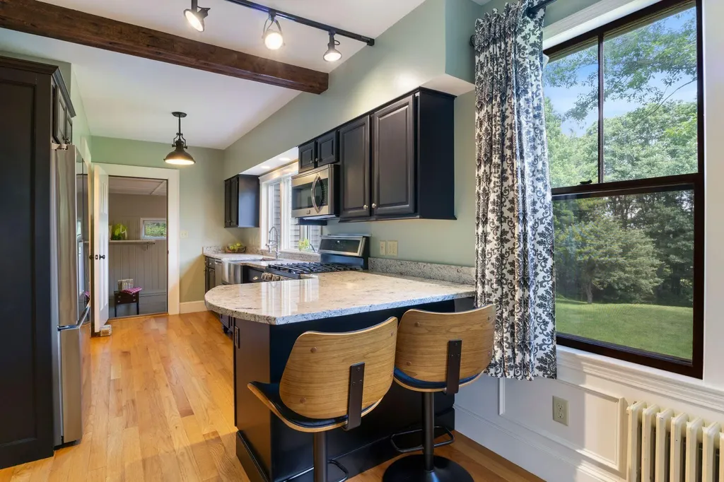 23 Queen Street Gorham ME 04038