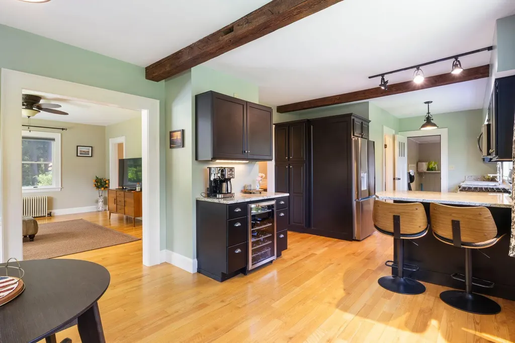 23 Queen Street Gorham ME 04038