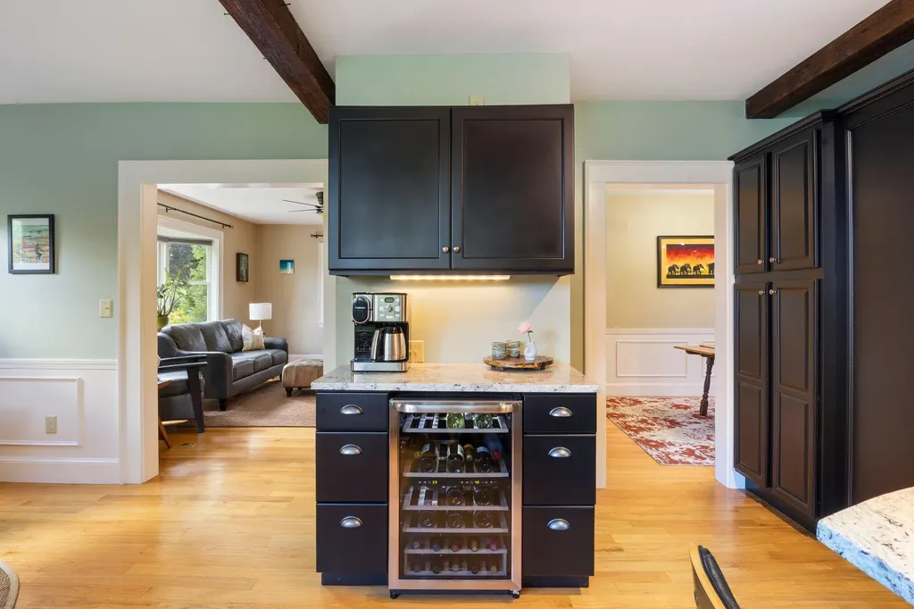 23 Queen Street Gorham ME 04038
