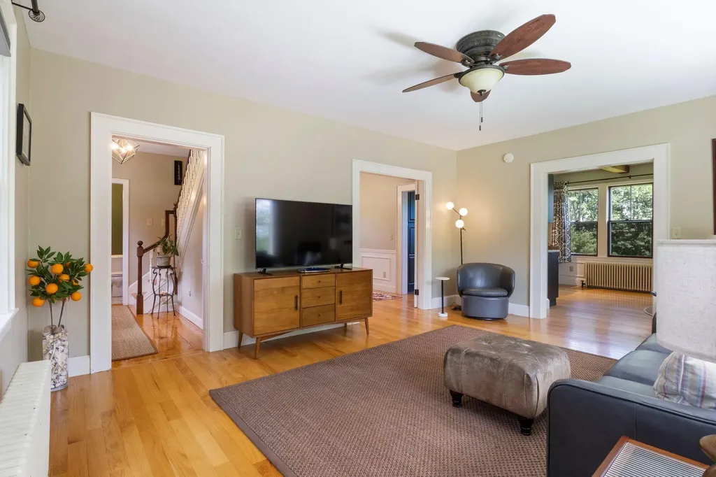 23 Queen Street Gorham ME 04038