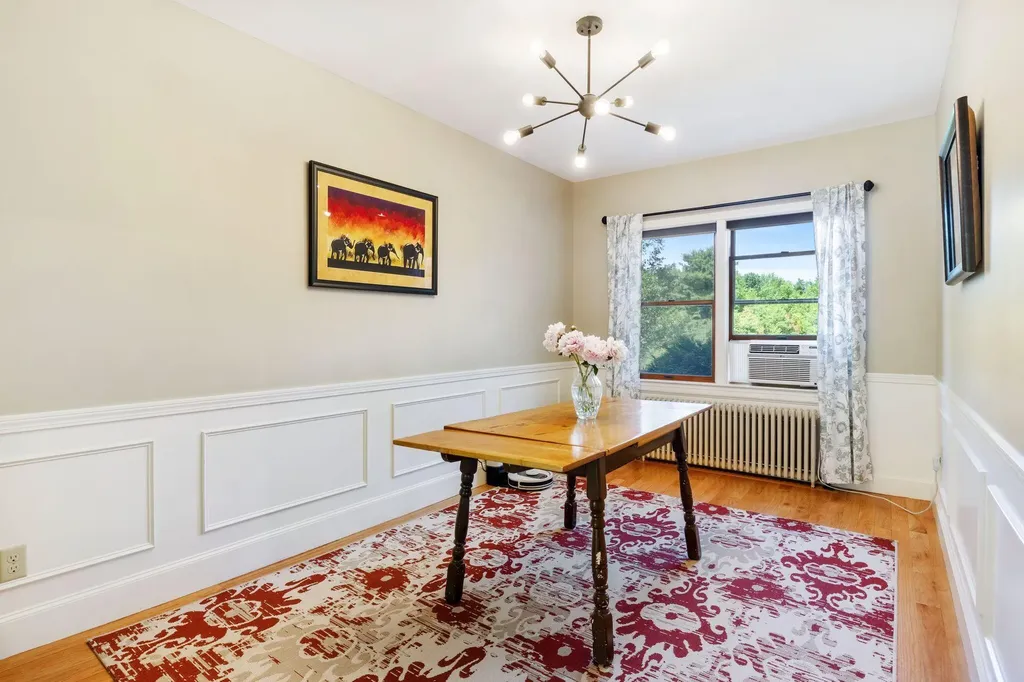 23 Queen Street Gorham ME 04038