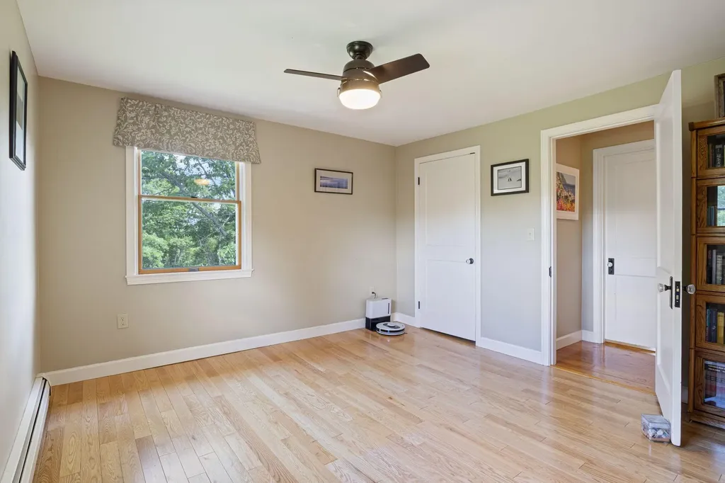 23 Queen Street Gorham ME 04038