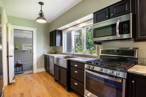 23 Queen Street Gorham ME 04038
