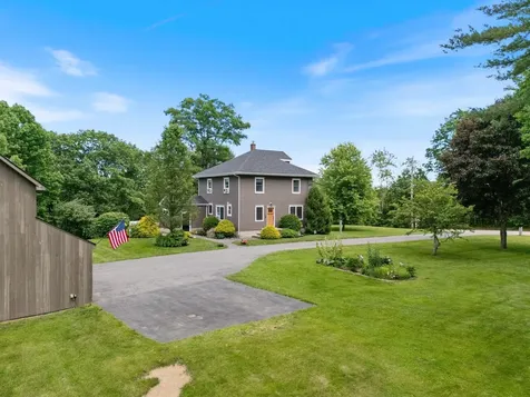 23 Queen Street Gorham ME 04038