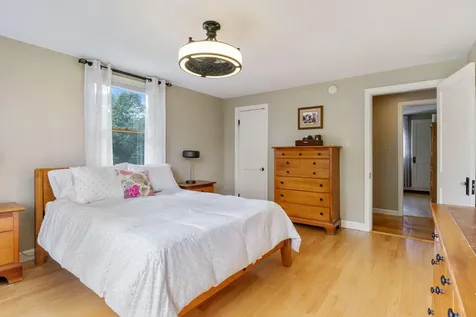 23 Queen Street Gorham ME 04038