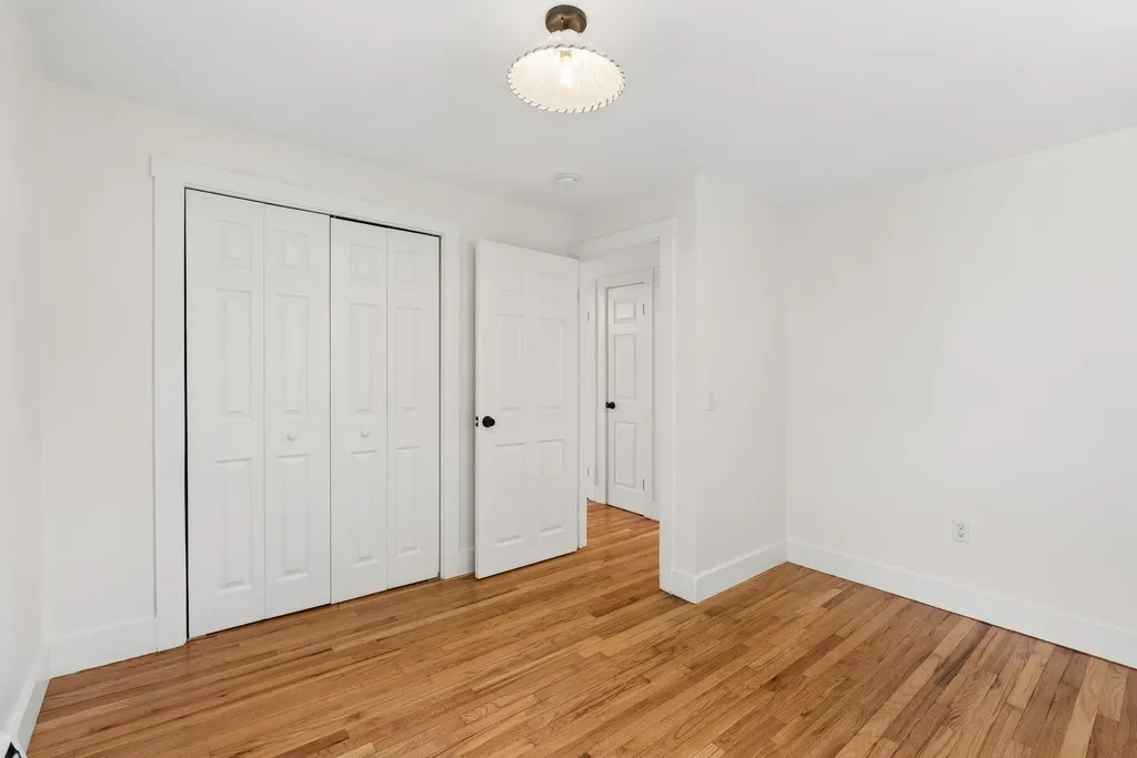 67 Fowler Road Cape Elizabeth ME 04107
