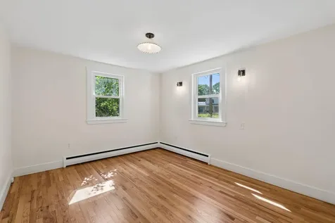 67 Fowler Road Cape Elizabeth ME 04107