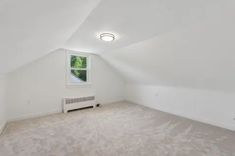 67 Fowler Road Cape Elizabeth ME 04107