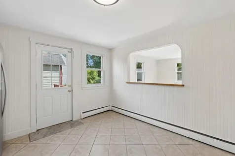 67 Fowler Road Cape Elizabeth ME 04107