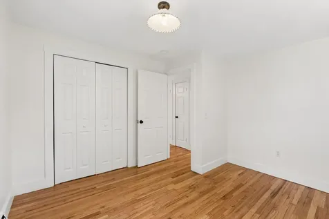 67 Fowler Road Cape Elizabeth ME 04107