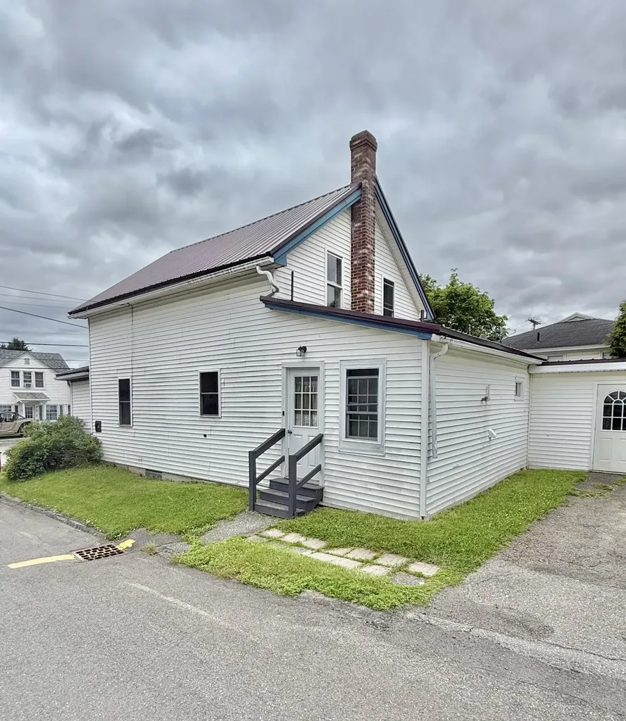 353 Saint Thomas Street Madawaska ME 04756
