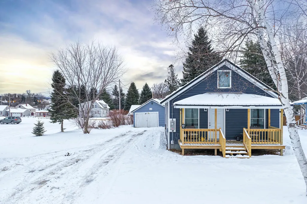 33 Vaughn Street Caribou ME 04736