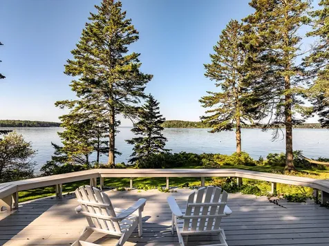 250 Davis Point Road Cushing ME 04563