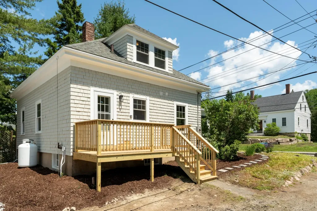 292 Main Street Southwest Harbor ME 04679