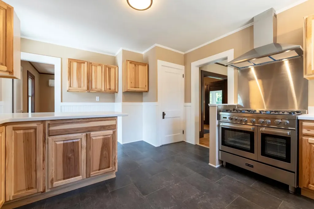 292 Main Street Southwest Harbor ME 04679