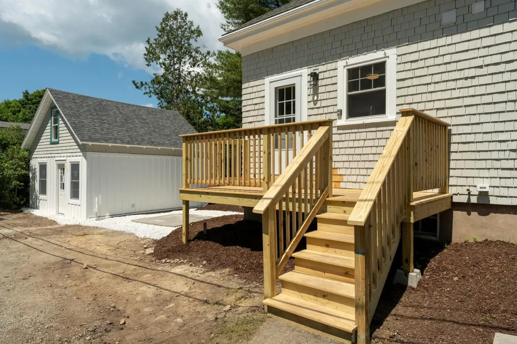 292 Main Street Southwest Harbor ME 04679