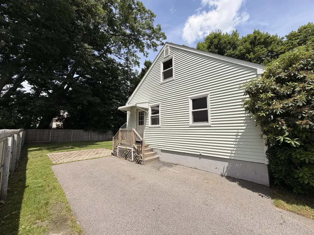 104 Bolton Street Portland ME 04102
