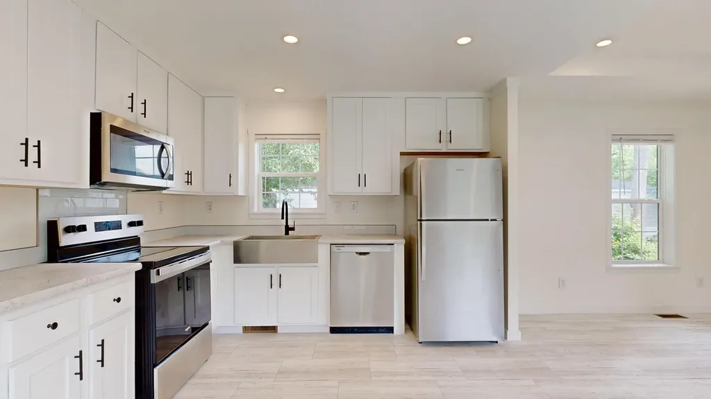 39 Imperial Drive Eliot ME 03903