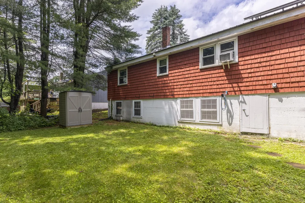 8 Kenneth Road South Portland ME 04106