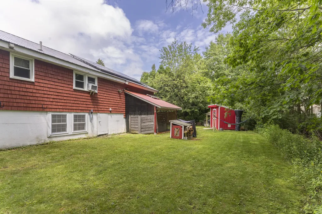 8 Kenneth Road South Portland ME 04106