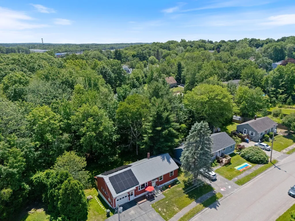 8 Kenneth Road South Portland ME 04106