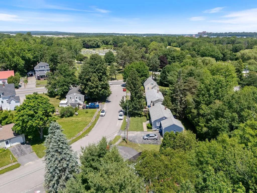 8 Kenneth Road South Portland ME 04106